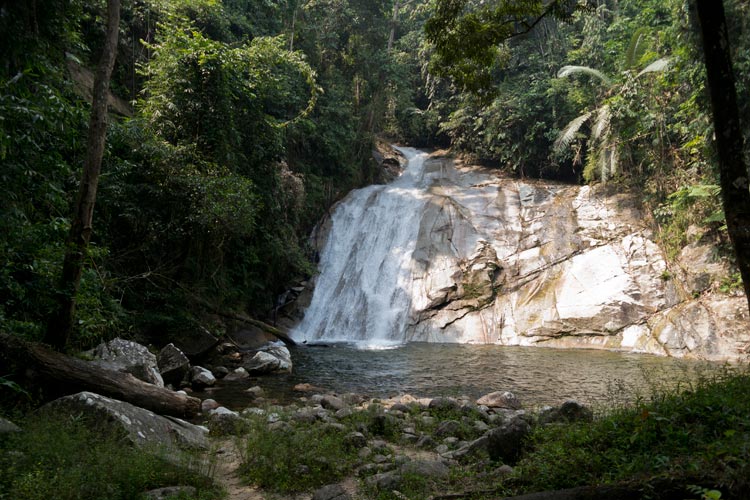 Lata Berembun waterfall