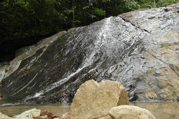 Pulai waterfall lower tier